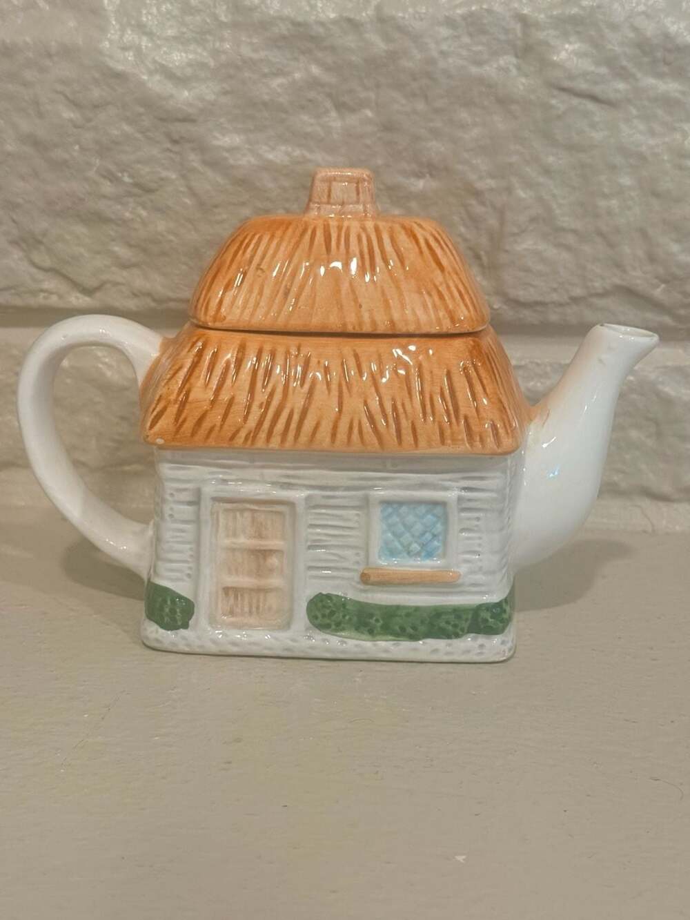 Vintage English Country Cottage Tea Pot- Cardinal Inc. Cottagecore
